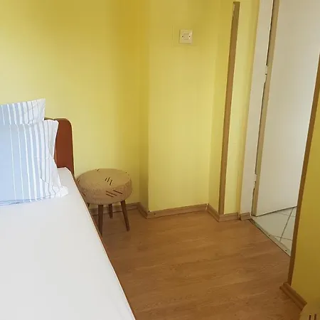 Mir Apartment *
