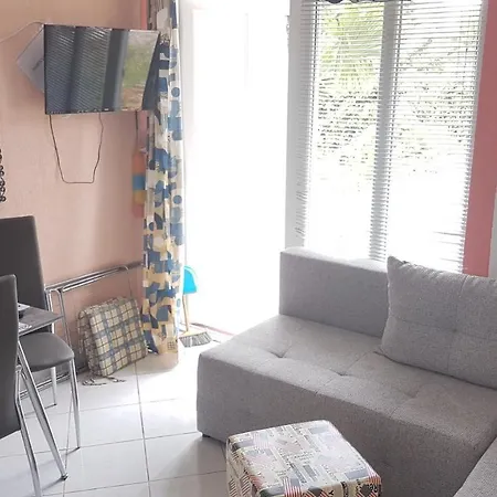 Mir Apartment Cres